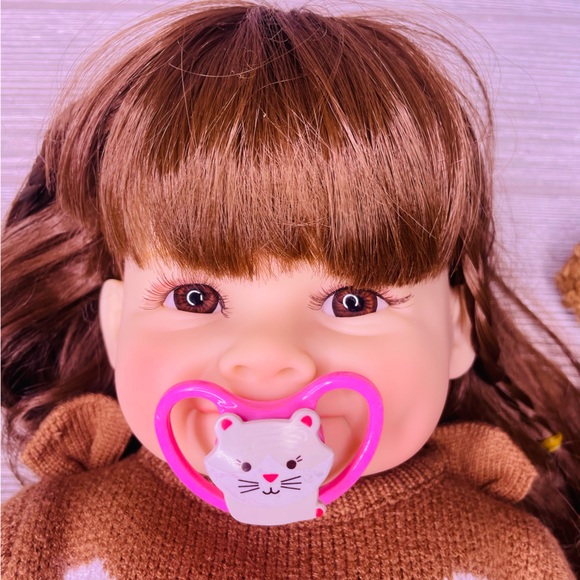 Toddler realistic baby doll bundle with clothes and accessory’s possible limbs - Picture 12 of 16